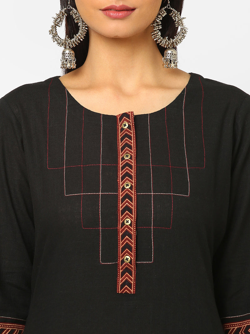 Straight fit cotton kurta with stitch lines detailing