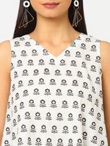 Printed sleeveless flared cotton top