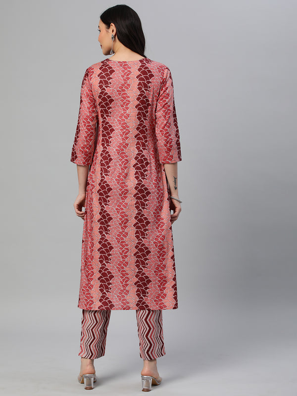 Udaan - A line printed cotton kurta set with V neck and gathering detail.