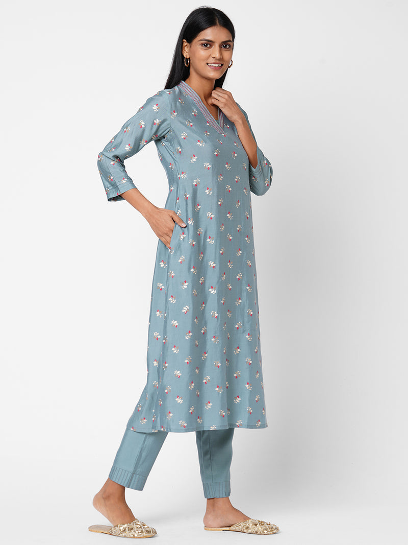 Flared foil print kurta with embroidery