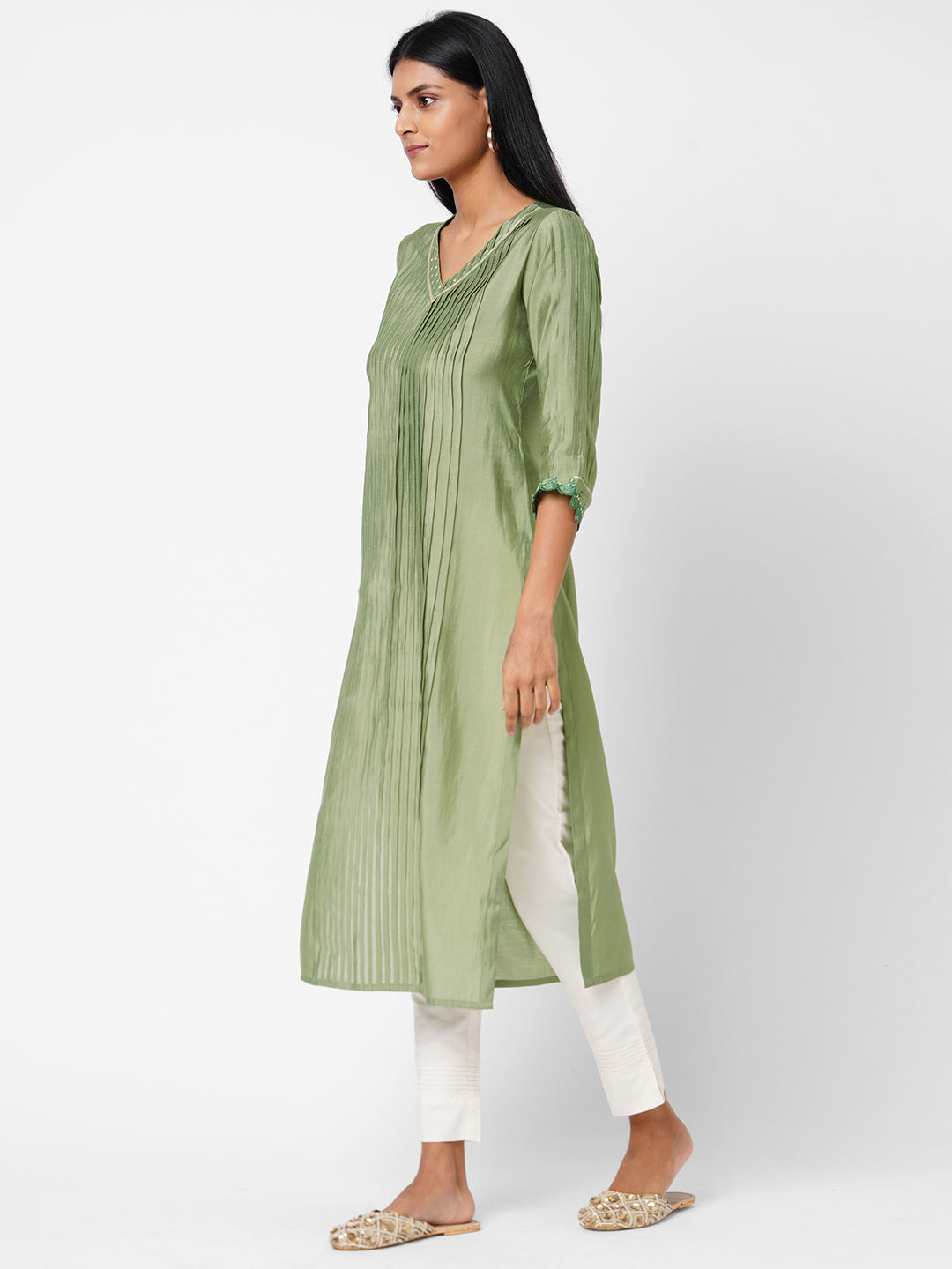 Party Edit- Silk blend pleated straight kurta