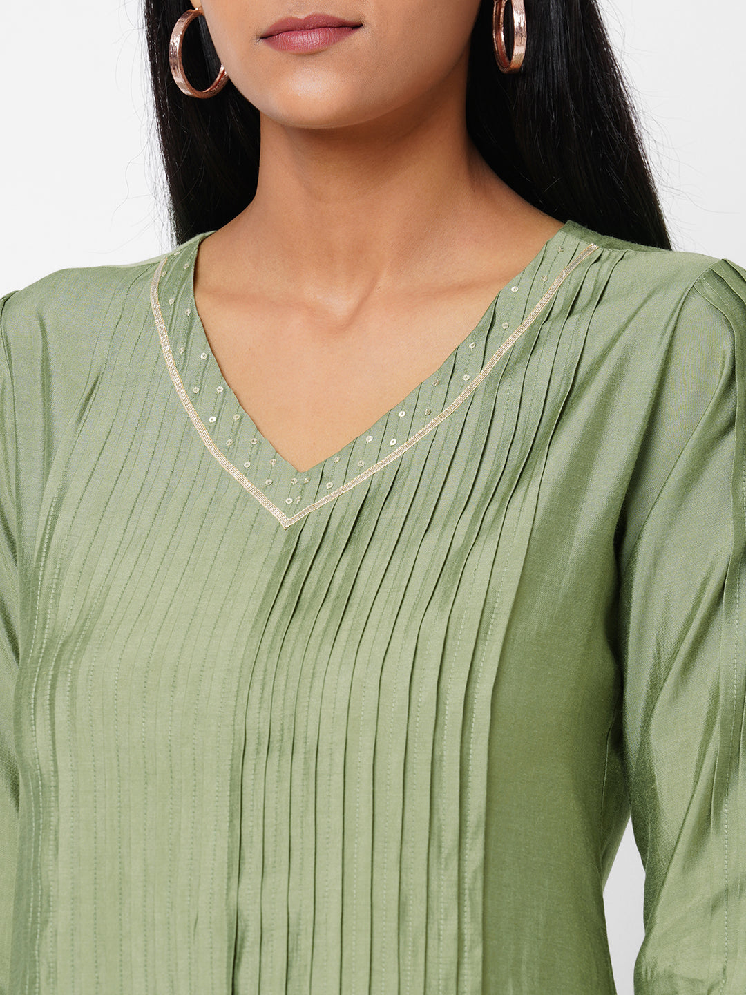Party Edit- Silk blend pleated straight kurta