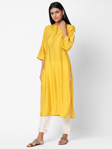 VAMA - Silk blend kurta with sleeve emb