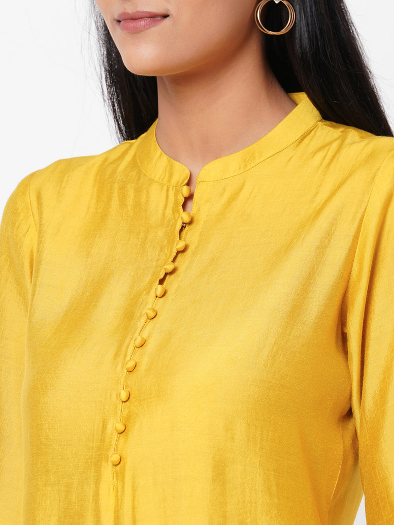 VAMA - Silk blend kurta with sleeve emb