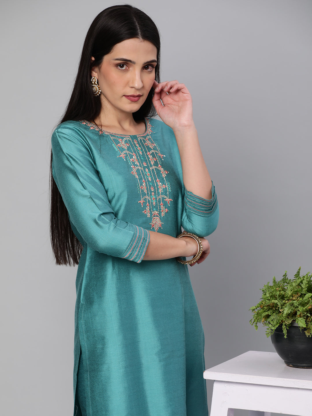 Party Edit- Straight fit silk blend kurta with embroidery on neck and sleeves
